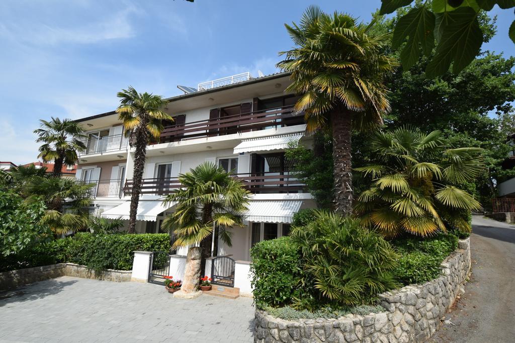 Apartments Antonija Malinska Exterior foto